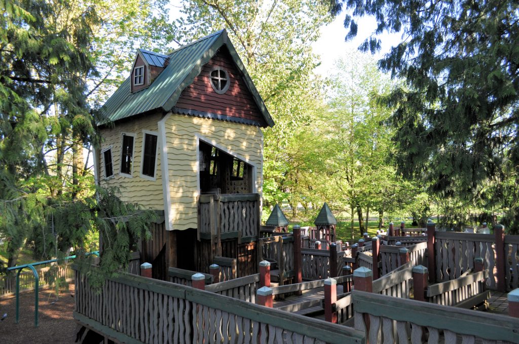 10 Lovely Things to Do in Lynden, Washington • Small Town Washington