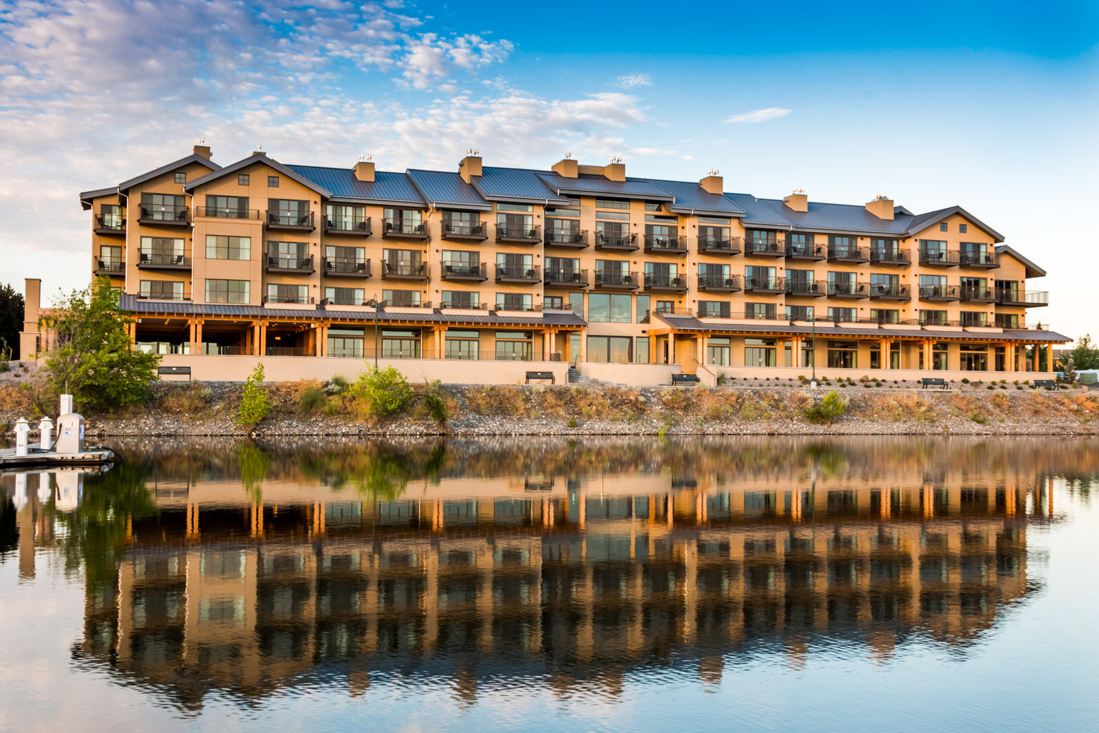 The Lodge at Columbia Point and the river.