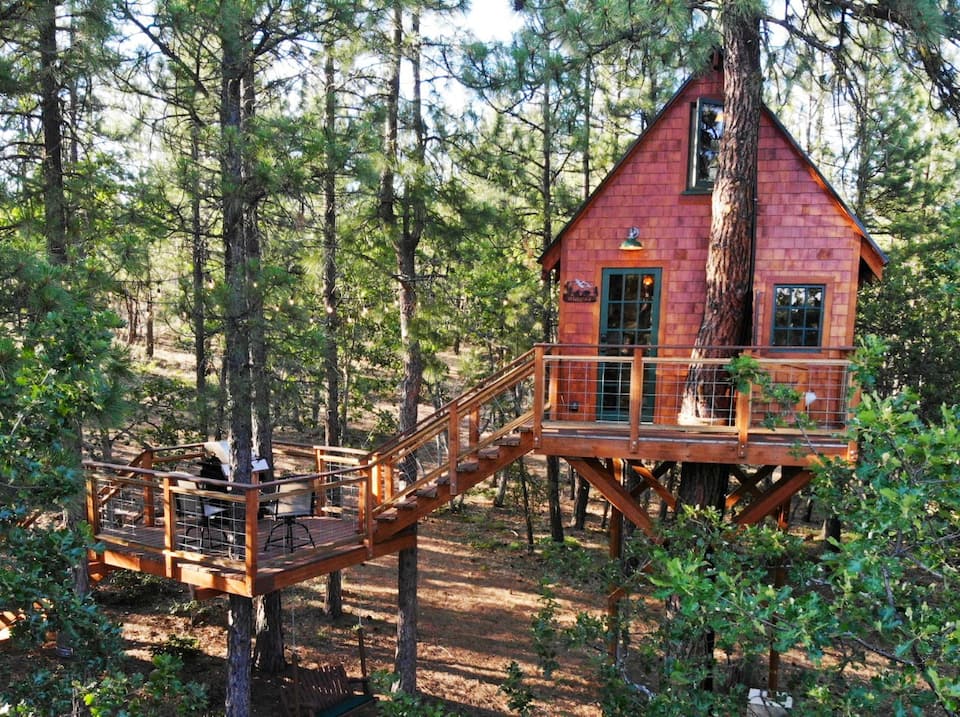 tree house airbnb near me