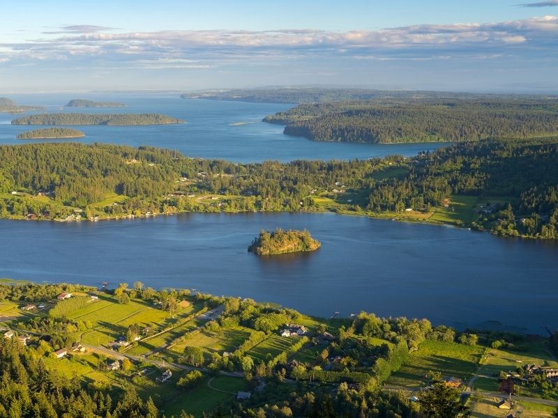 An aerial photo of Fidalgo Island: small islets and larger islands in the Puget Sound Washington