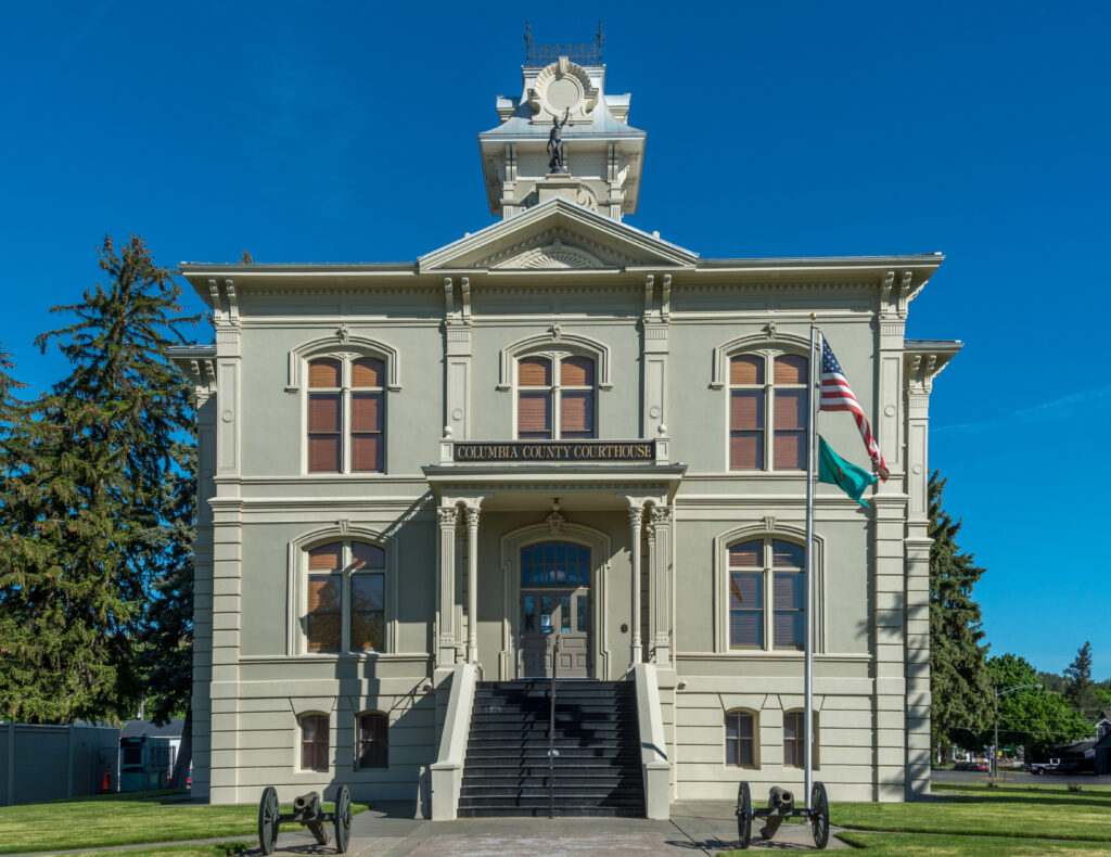 columbia county courthouse in dayton, one of the best small towns in washington state