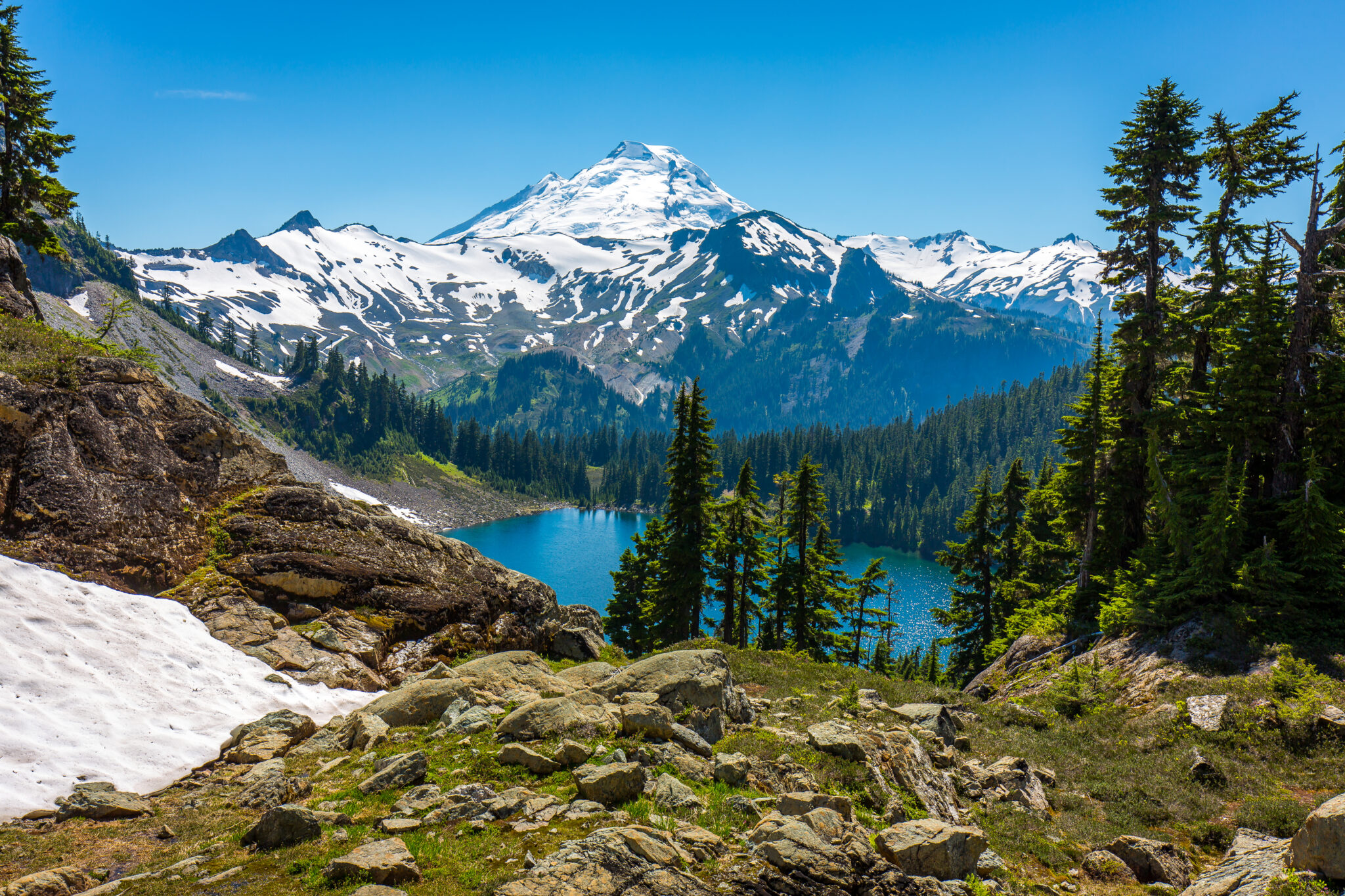 15 Best Hikes in North Cascades National Park • Small Town Washington