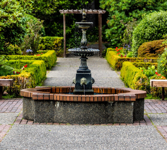 fountain in formal gardens in coos bay